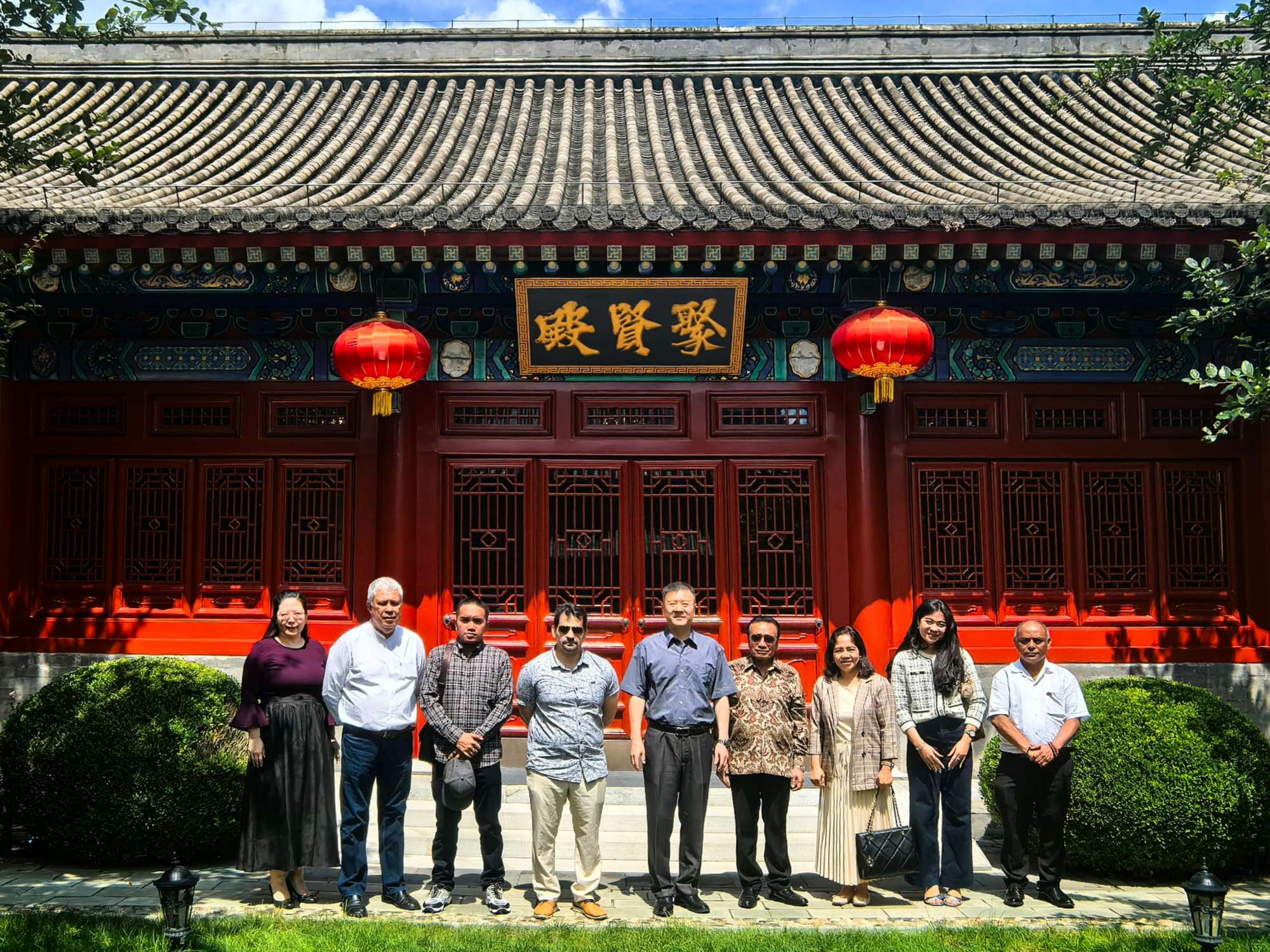 王愚副会长会见东帝汶前总统卢奥洛